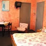 Hirondelle Hotel